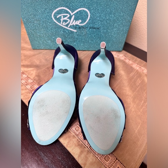 💜Betsey Johnson Purple Rhinestone Heels 💜 - Picture 6 of 9